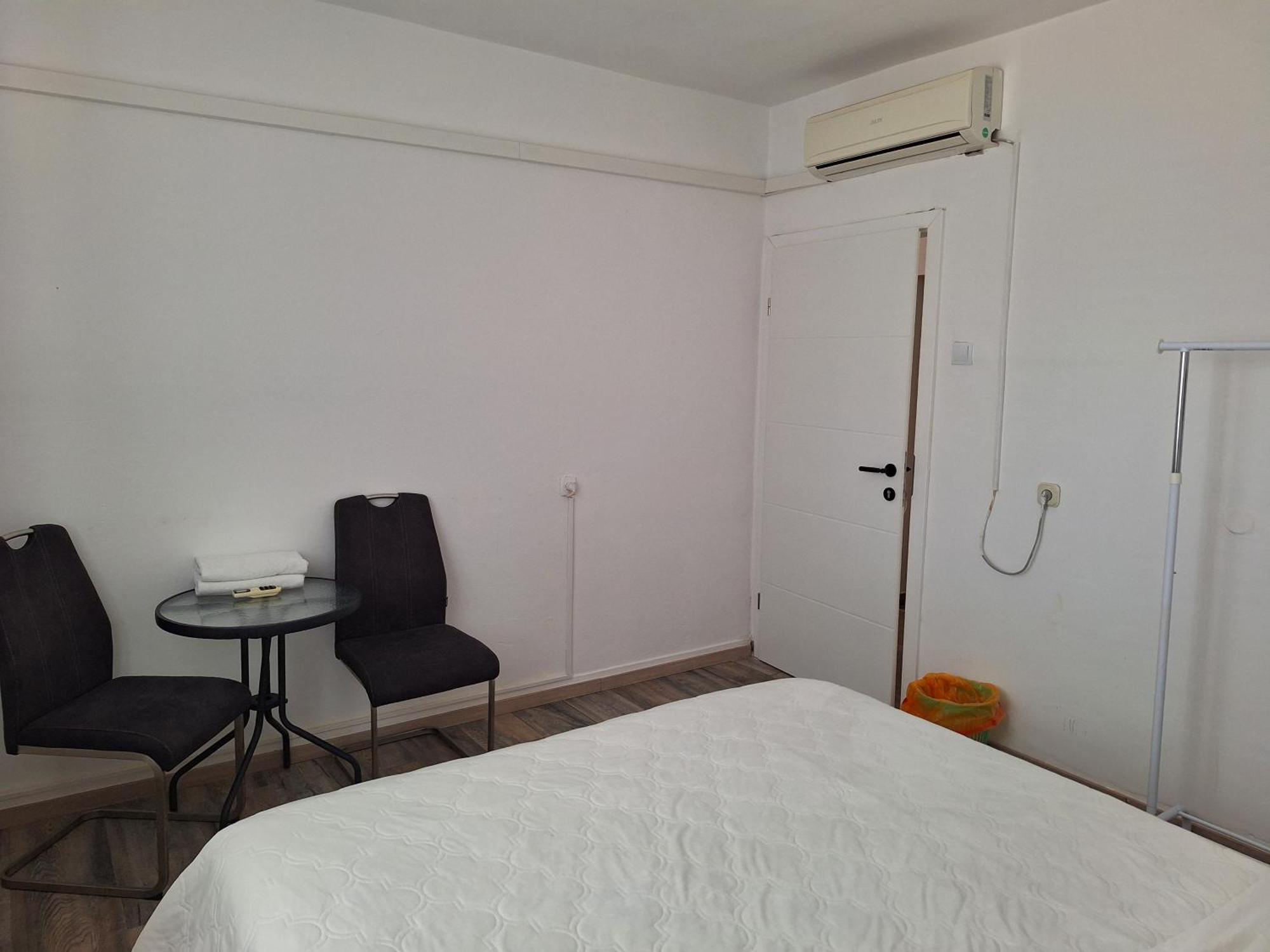 Hostel Melada Dom Zara Esterno foto